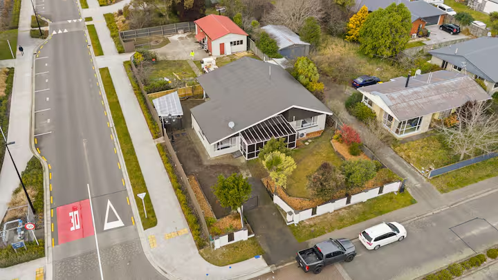 BROOKSIDE RESIDENCE architectural panoramic exterior view