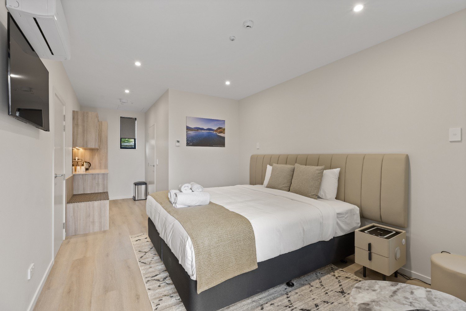 Superior Interconnected Suite